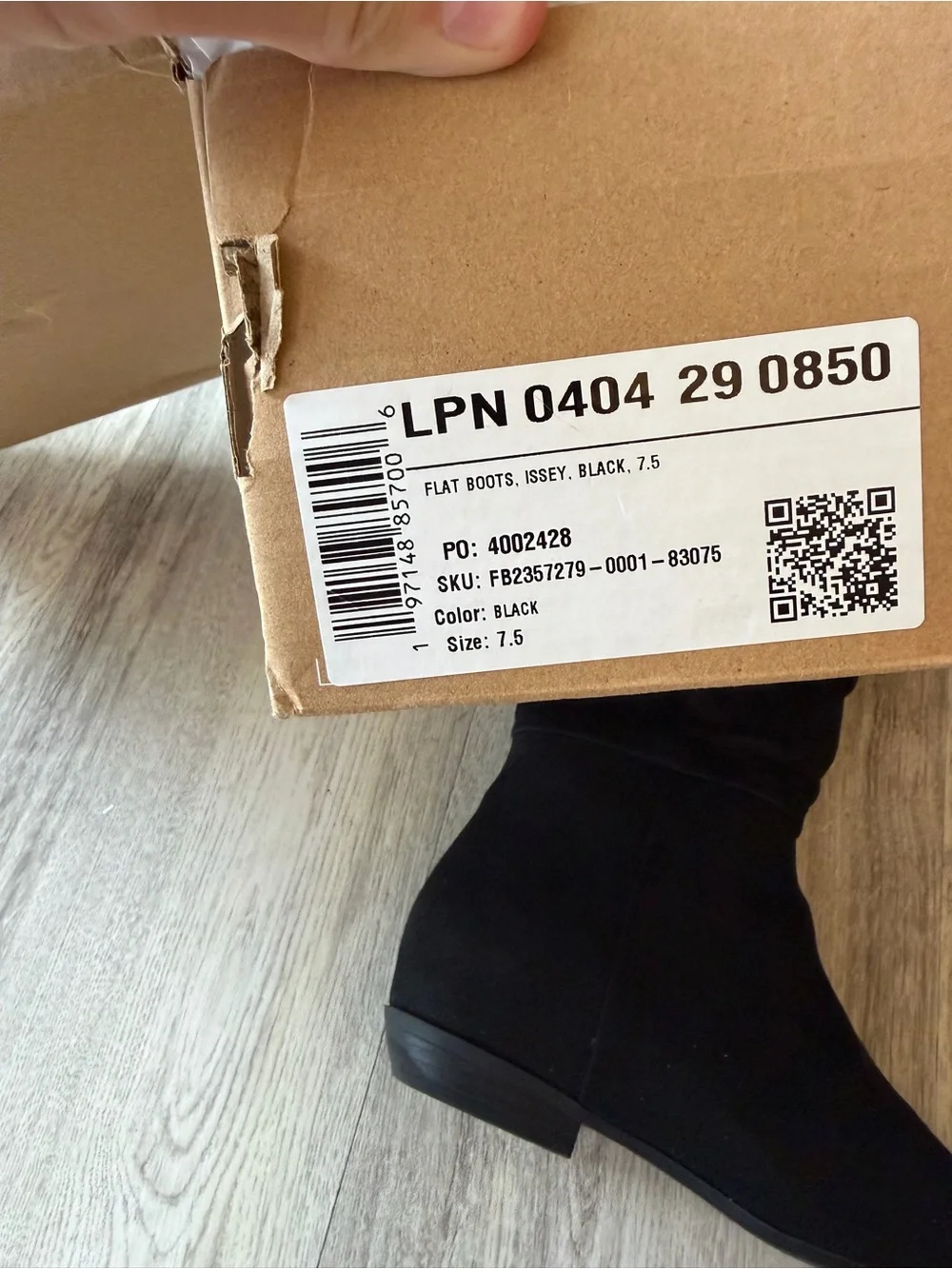 Black Knee-High Flat Boots - Classic Women's Boots